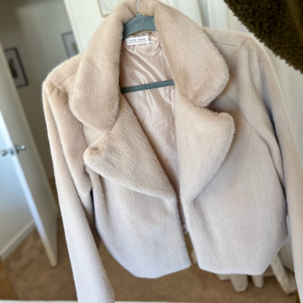 12th Tribe Faux-Fur Cropped Jacket